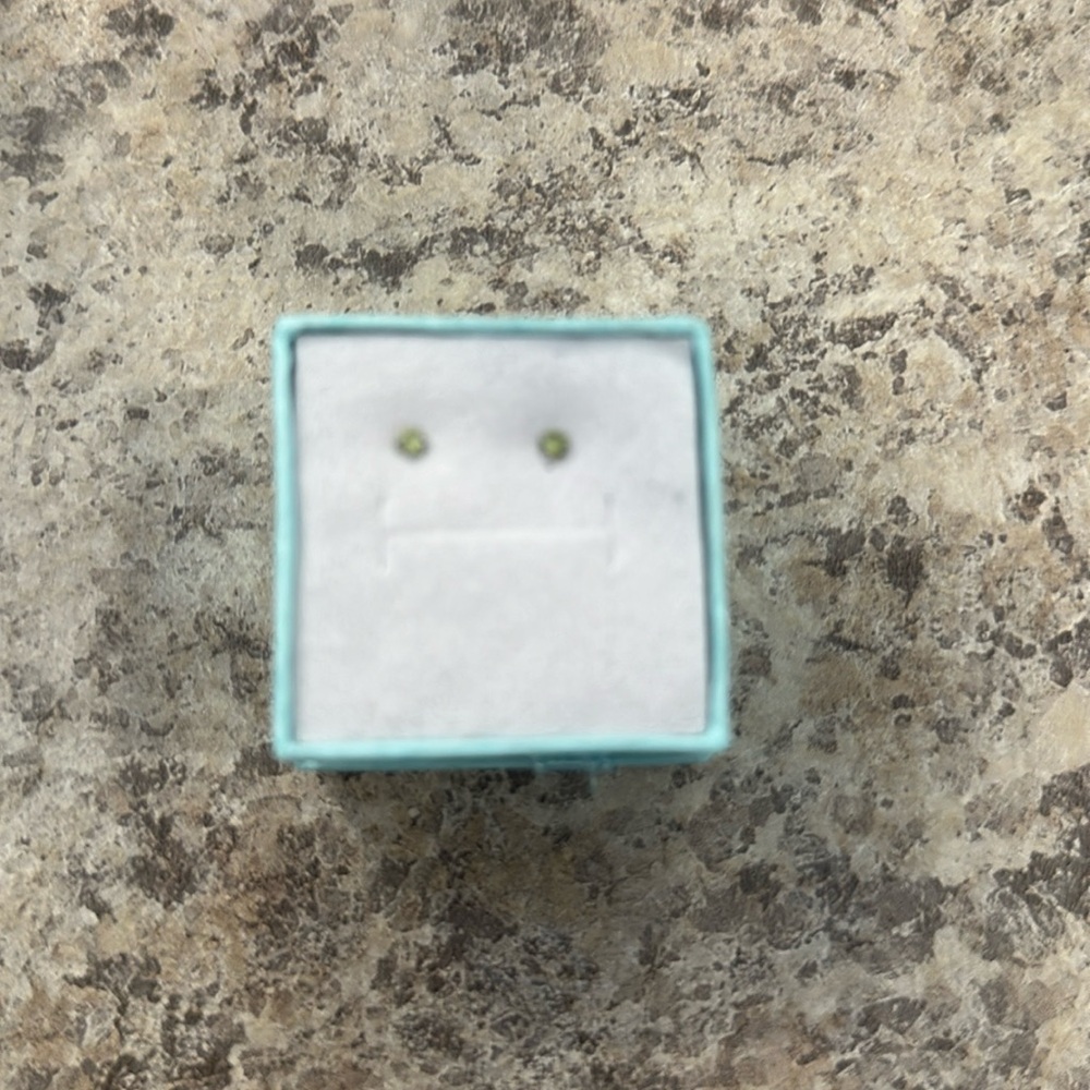 Tiny green earrings